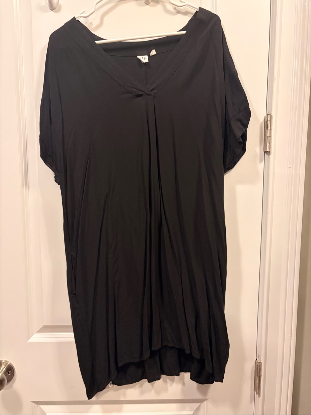 GAP Black V-Neck Relaxed Tunic Dress
